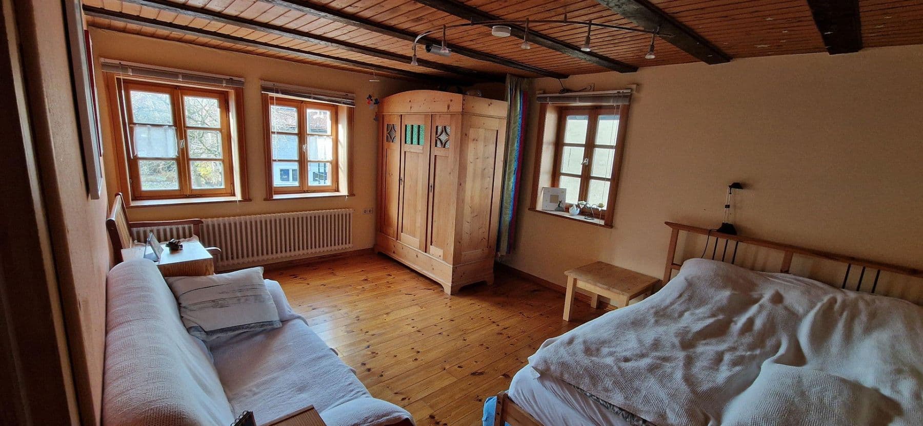 Predaj domu 260 m², pozemek 330 m², Immenhausen, Hesensko Predaj domu 260 m², pozemek 330 m², Immenhausen, Hesensko