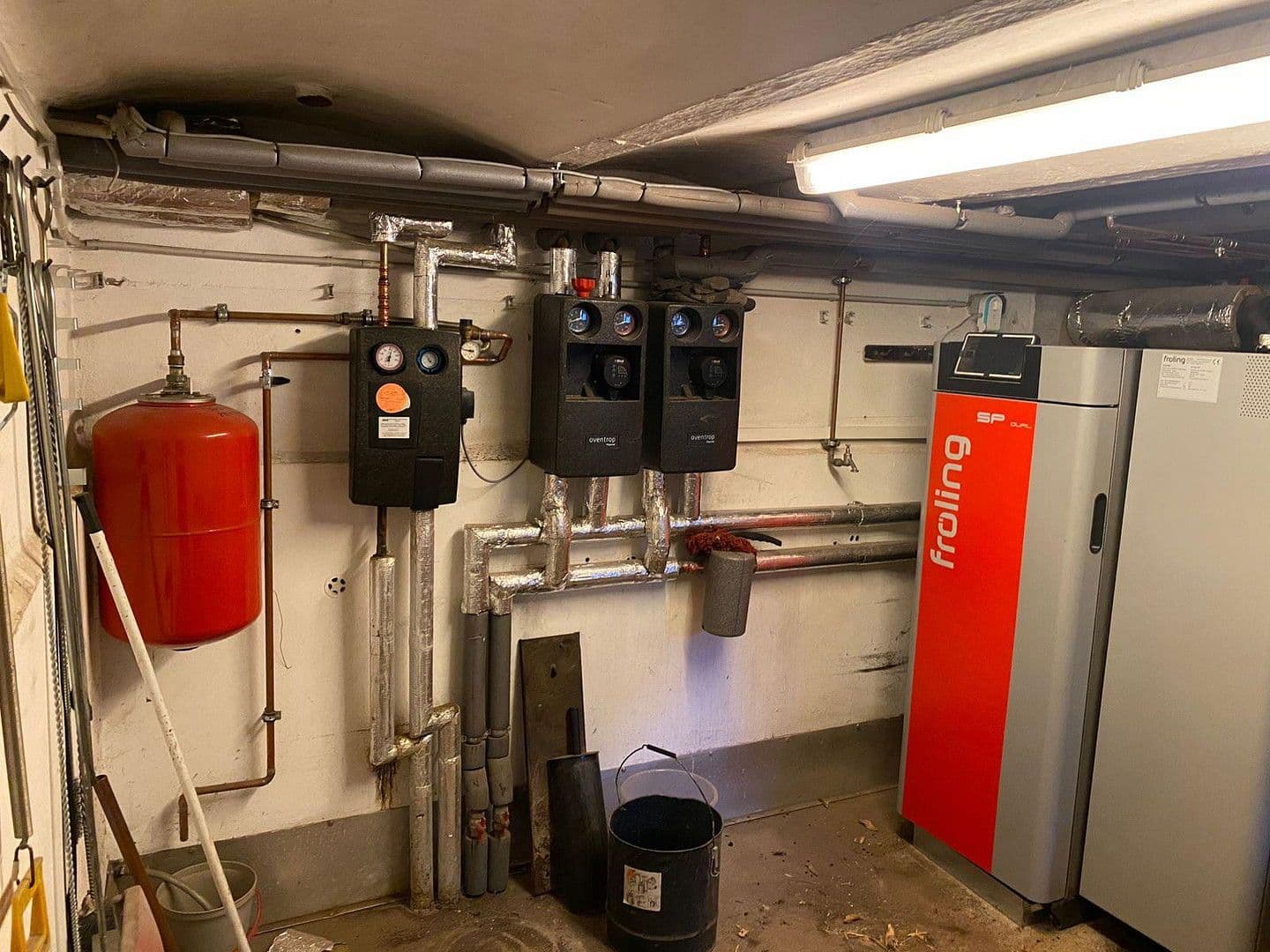 Predaj domu 260 m², pozemek 3.290 m², Nienburg (Saale), Sasko-Anhaltsko Predaj domu 260 m², pozemek 3.290 m², Nienburg (Saale), Sasko-Anhaltsko