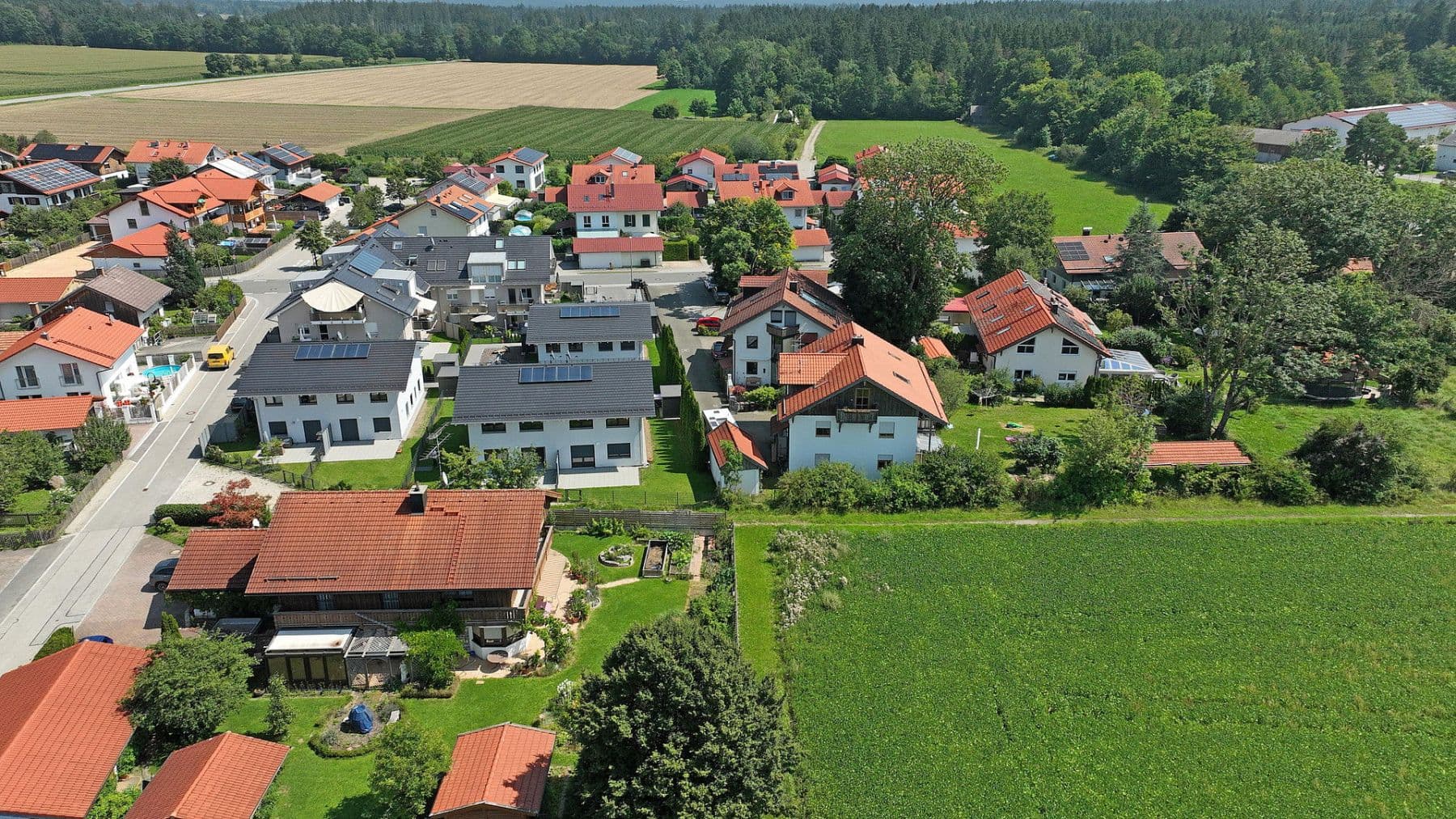 Predaj domu 177 m², pozemek 300 m², Brunnthal / OT Faisenhaar, Bavorsko Predaj domu 177 m², pozemek 300 m², Brunnthal / OT Faisenhaar, Bavorsko