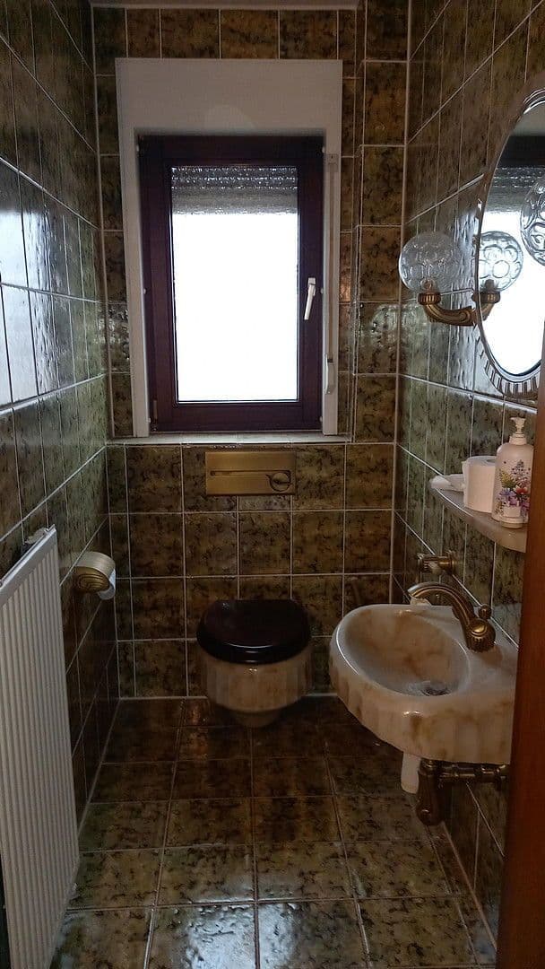 Prenájom bytu 3-izbový 166 m², Kiefernweg 1, Seeheim-Jugenheim, Hesensko Prenájom bytu 3-izbový 166 m², Kiefernweg 1, Seeheim-Jugenheim, Hesensko