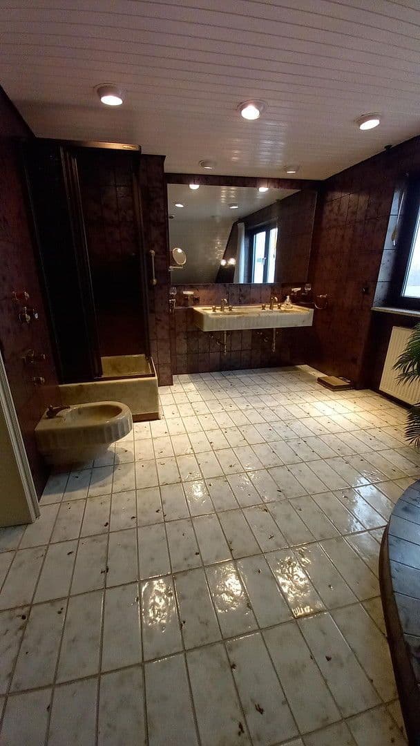 Prenájom bytu 3-izbový 166 m², Kiefernweg 1, Seeheim-Jugenheim, Hesensko Prenájom bytu 3-izbový 166 m², Kiefernweg 1, Seeheim-Jugenheim, Hesensko