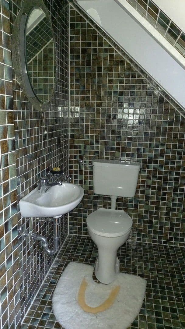 Prenájom bytu 3-izbový 166 m², Kiefernweg 1, Seeheim-Jugenheim, Hesensko Prenájom bytu 3-izbový 166 m², Kiefernweg 1, Seeheim-Jugenheim, Hesensko