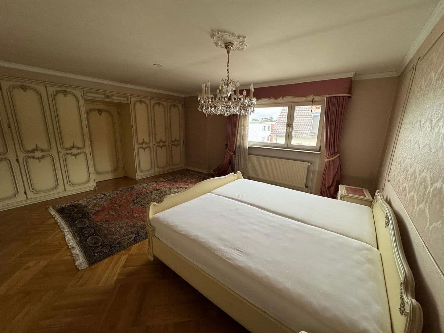 Prenájom bytu 3-izbový 166 m², Kiefernweg 1, Seeheim-Jugenheim, Hesensko Prenájom bytu 3-izbový 166 m², Kiefernweg 1, Seeheim-Jugenheim, Hesensko