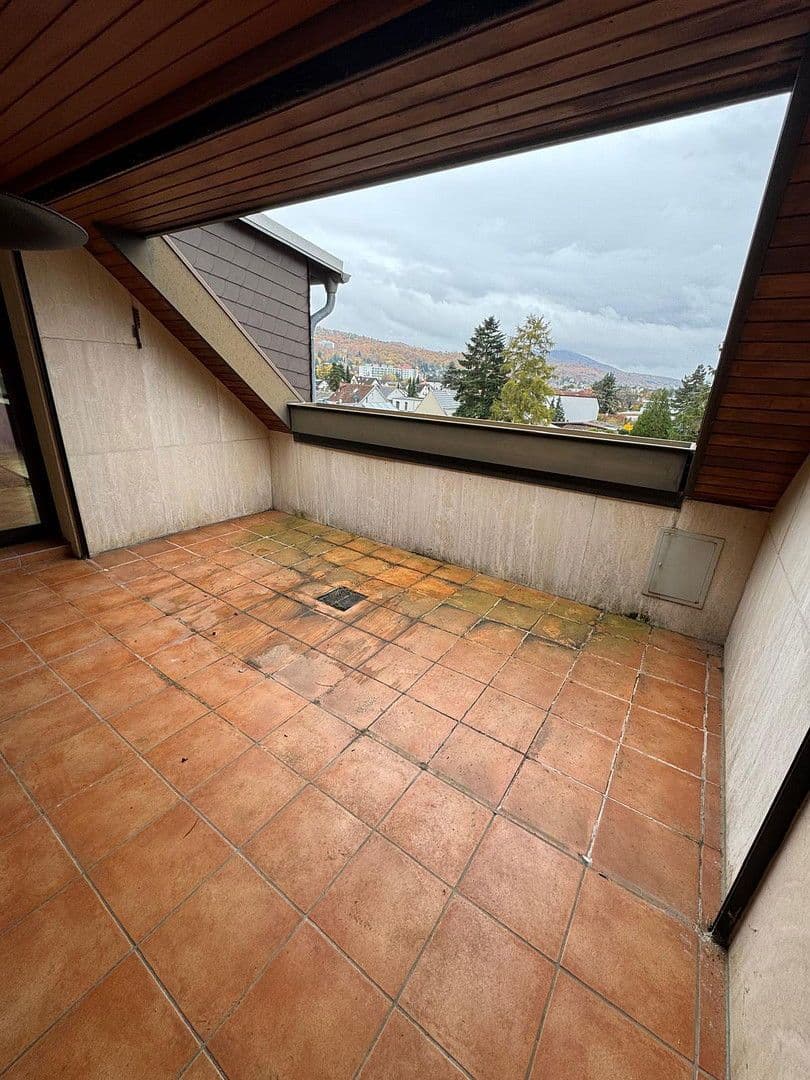 Prenájom bytu 3-izbový 166 m², Kiefernweg 1, Seeheim-Jugenheim, Hesensko Prenájom bytu 3-izbový 166 m², Kiefernweg 1, Seeheim-Jugenheim, Hesensko