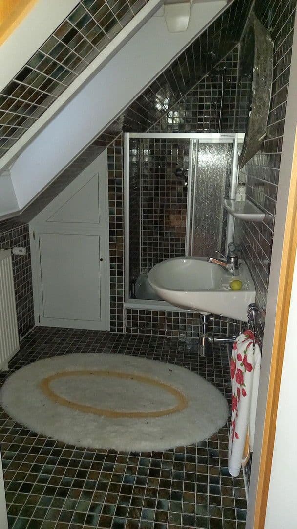 Prenájom bytu 3-izbový 166 m², Kiefernweg 1, Seeheim-Jugenheim, Hesensko Prenájom bytu 3-izbový 166 m², Kiefernweg 1, Seeheim-Jugenheim, Hesensko