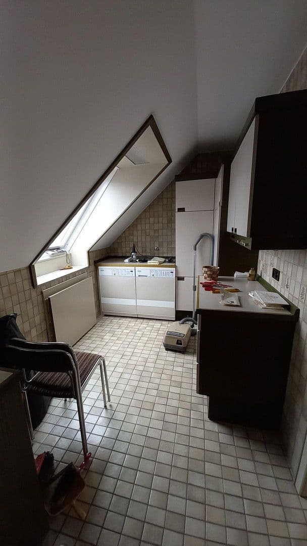 Prenájom bytu 3-izbový 166 m², Kiefernweg 1, Seeheim-Jugenheim, Hesensko Prenájom bytu 3-izbový 166 m², Kiefernweg 1, Seeheim-Jugenheim, Hesensko