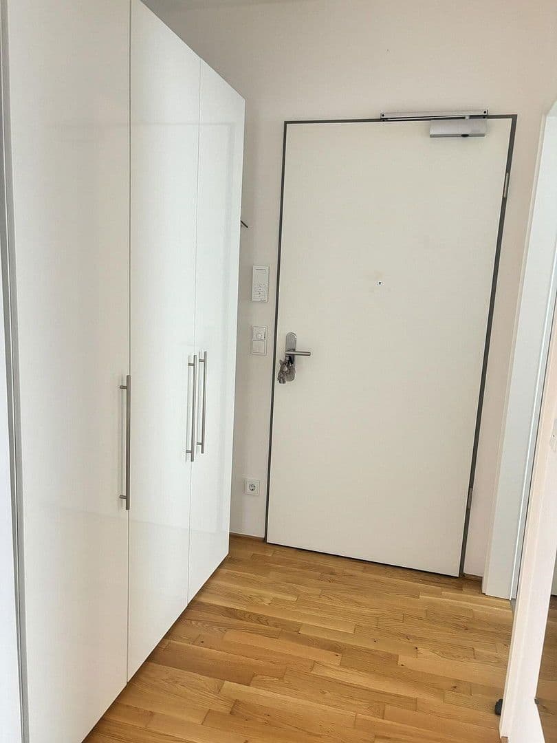 Prenájom bytu 3-izbový 98 m², Welschstrasse, Wiesbaden, Hesensko Prenájom bytu 3-izbový 98 m², Welschstrasse, Wiesbaden, Hesensko