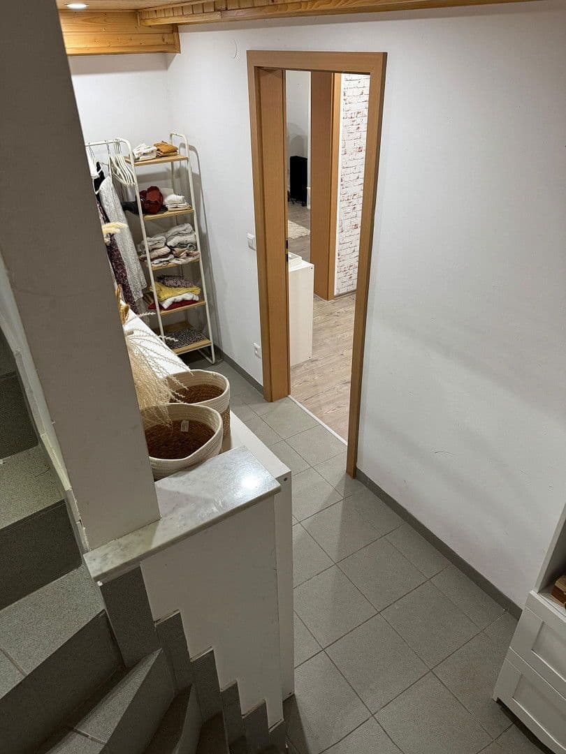 Predaj domu 125 m², pozemek 411 m², Lug, Porýnie-Falcko Predaj domu 125 m², pozemek 411 m², Lug, Porýnie-Falcko