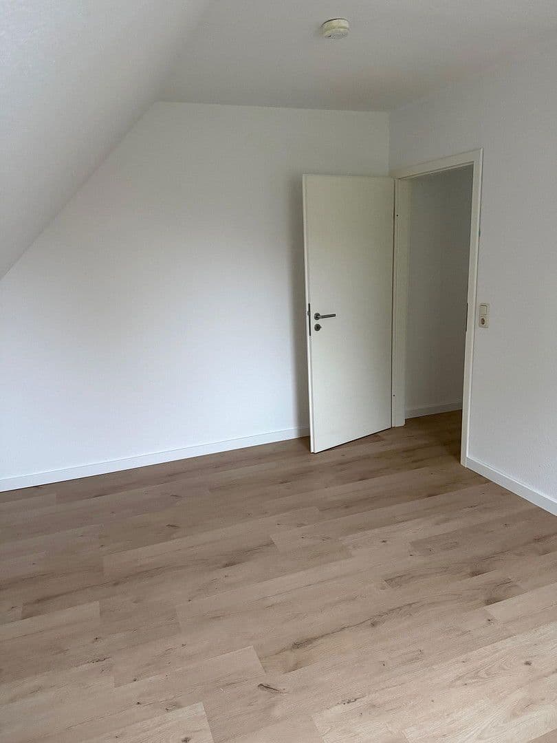 Prenájom bytu 3-izbový 73 m², Goldbecker Straße 6 A, Beckdorf, Dolné Sasko Prenájom bytu 3-izbový 73 m², Goldbecker Straße 6 A, Beckdorf, Dolné Sasko