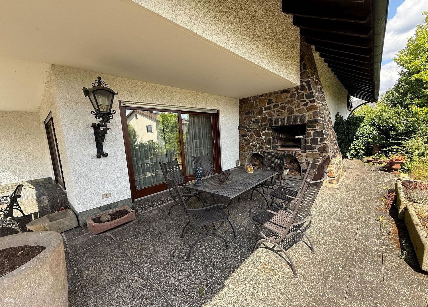 Predaj domu 478 m², pozemek 1.827 m², Neuhof, Hesensko Predaj domu 478 m², pozemek 1.827 m², Neuhof, Hesensko