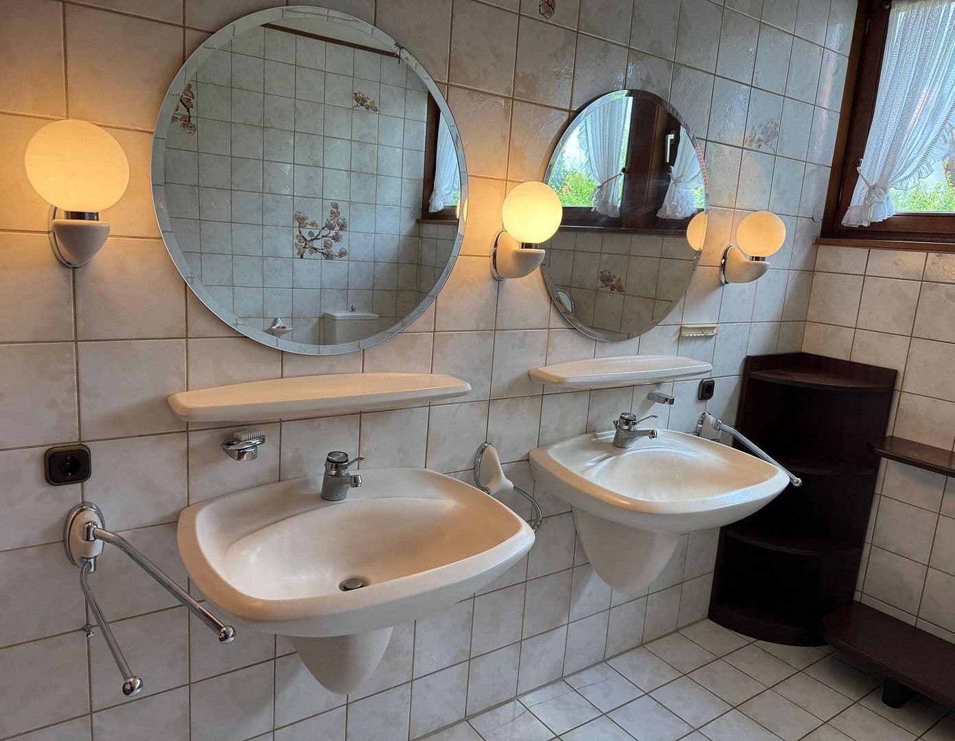 Predaj domu 478 m², pozemek 1.827 m², Neuhof, Hesensko Predaj domu 478 m², pozemek 1.827 m², Neuhof, Hesensko