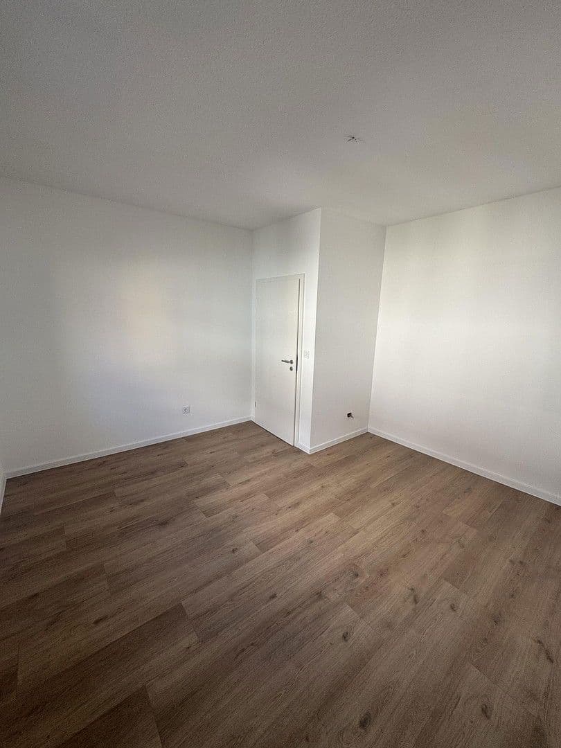 Prenájom domu 150 m², pozemek 168 m², Koblenz, Porýnie-Falcko Prenájom domu 150 m², pozemek 168 m², Koblenz, Porýnie-Falcko