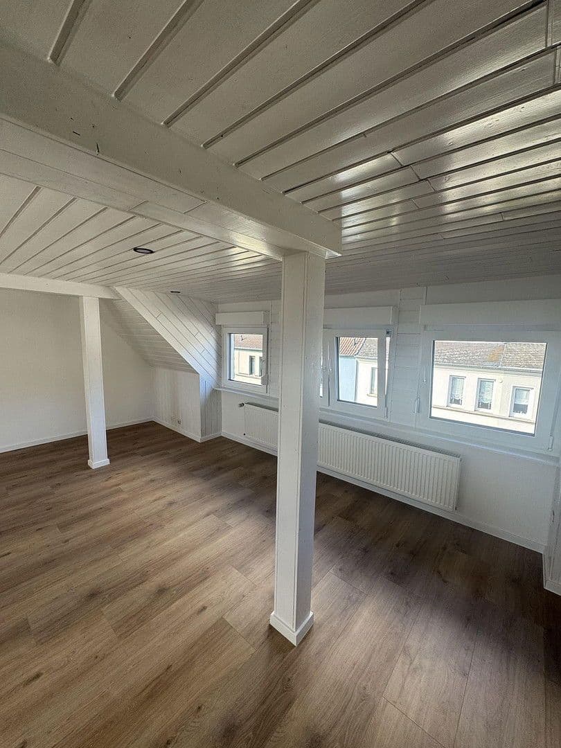 Prenájom domu 150 m², pozemek 168 m², Koblenz, Porýnie-Falcko Prenájom domu 150 m², pozemek 168 m², Koblenz, Porýnie-Falcko