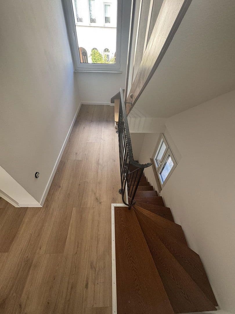 Prenájom domu 150 m², pozemek 168 m², Koblenz, Porýnie-Falcko Prenájom domu 150 m², pozemek 168 m², Koblenz, Porýnie-Falcko