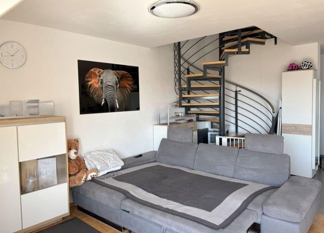 Prenájom bytu 4-izbový 103 m², Reichsdorfstraße 5, Sennfeld, Bavorsko Prenájom bytu 4-izbový 103 m², Reichsdorfstraße 5, Sennfeld, Bavorsko