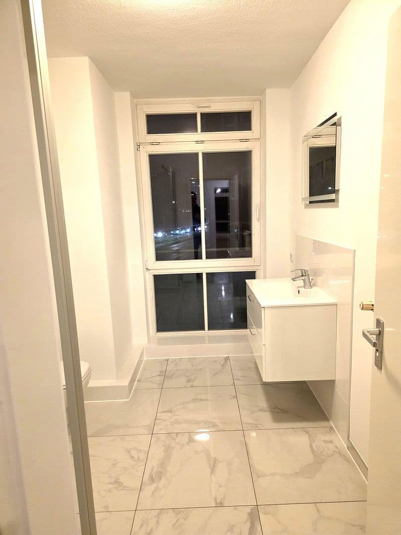 Predaj bytu 3-izbový 140 m², Alfred-Kowalke-Str.14, Berlin, Berlín Predaj bytu 3-izbový 140 m², Alfred-Kowalke-Str.14, Berlin, Berlín