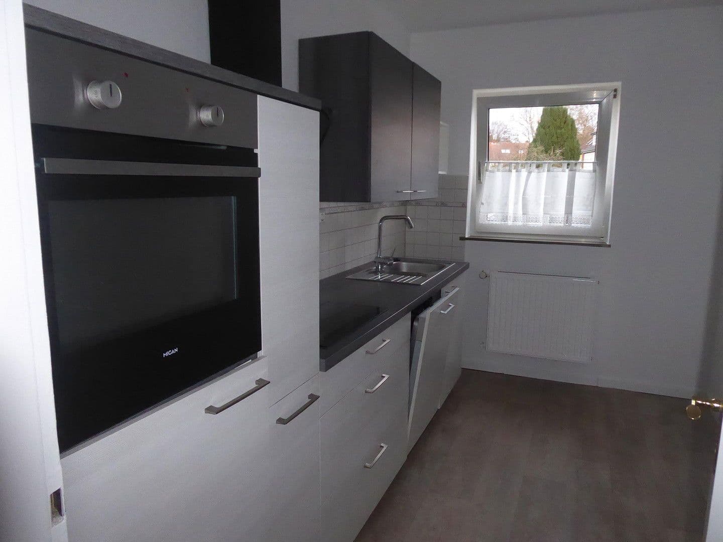 Prenájom bytu 3-izbový 78 m², Bremen, Brémy Prenájom bytu 3-izbový 78 m², Bremen, Brémy