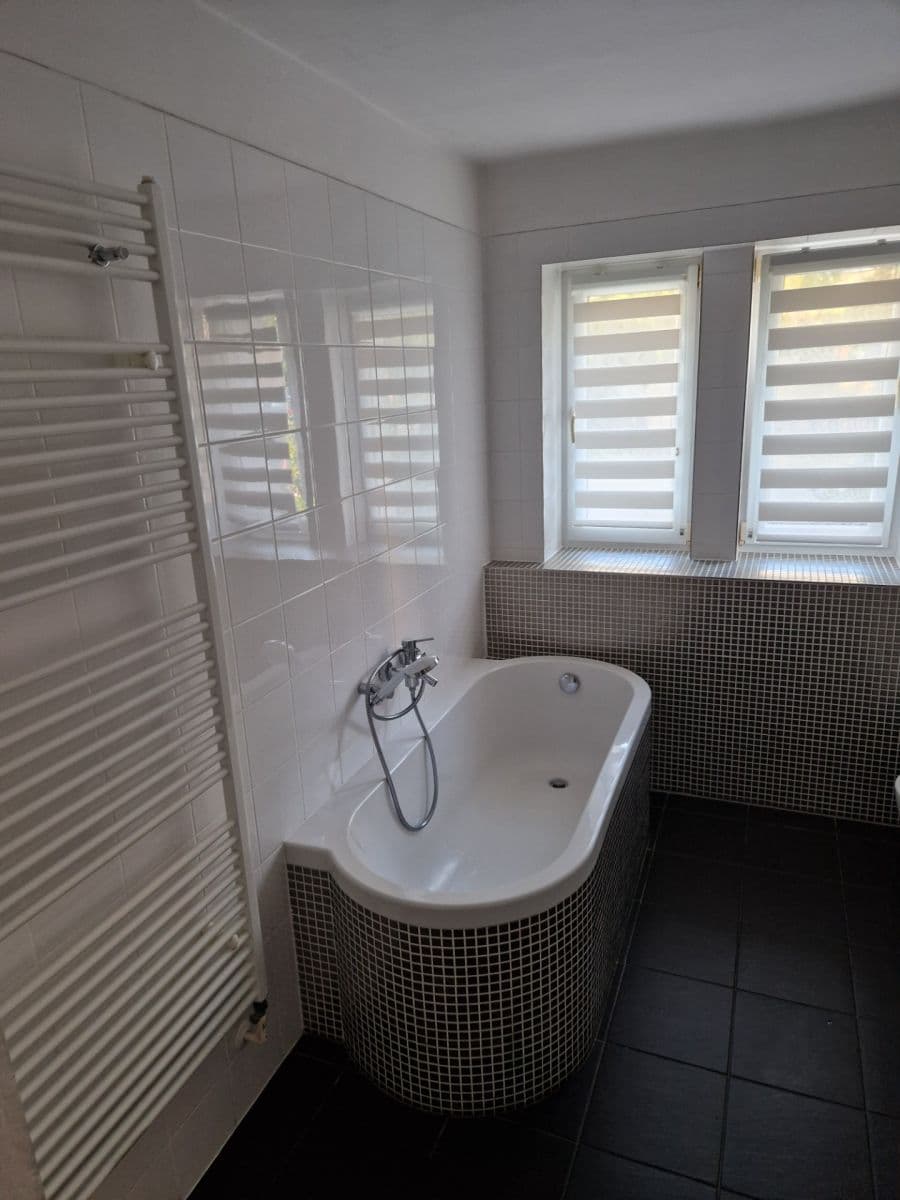 Prenájom bytu 2-izbový 52 m², Třída Míru, Beroun, Středočeský kraj Prenájom bytu 2-izbový 52 m², Třída Míru, Beroun, Středočeský kraj