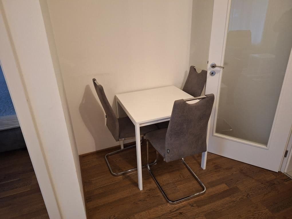 Prenájom bytu 2-izbový 56 m², Smržových, Praha, Praha Prenájom bytu 2-izbový 56 m², Smržových, Praha, Praha