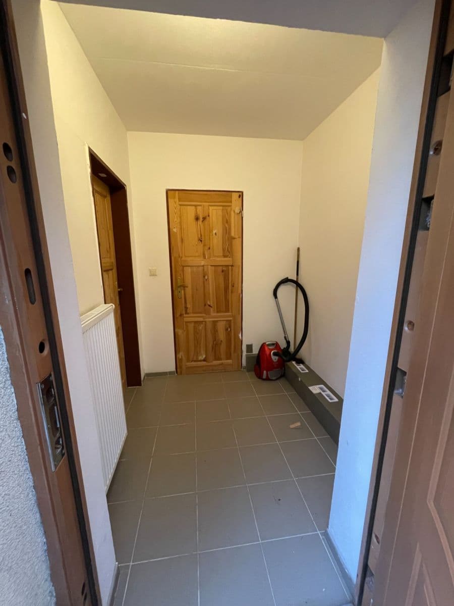 Prenájom bytu 1-izbový 43 m², V Šáreckém údolí, Praha, Praha Prenájom bytu 1-izbový 43 m², V Šáreckém údolí, Praha, Praha