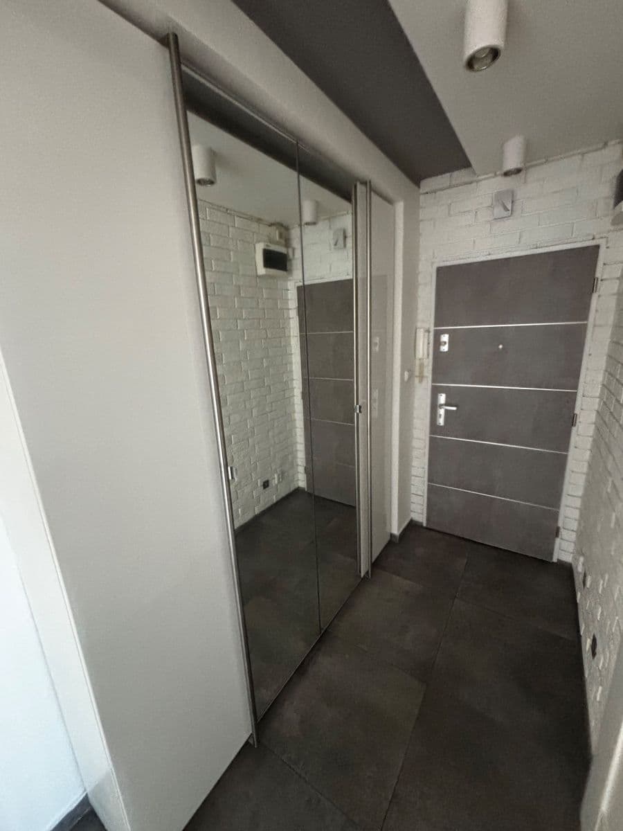 Prenájom bytu 2-izbový 54 m², Na Kopci, Karviná, Moravskoslezský kraj Prenájom bytu 2-izbový 54 m², Na Kopci, Karviná, Moravskoslezský kraj