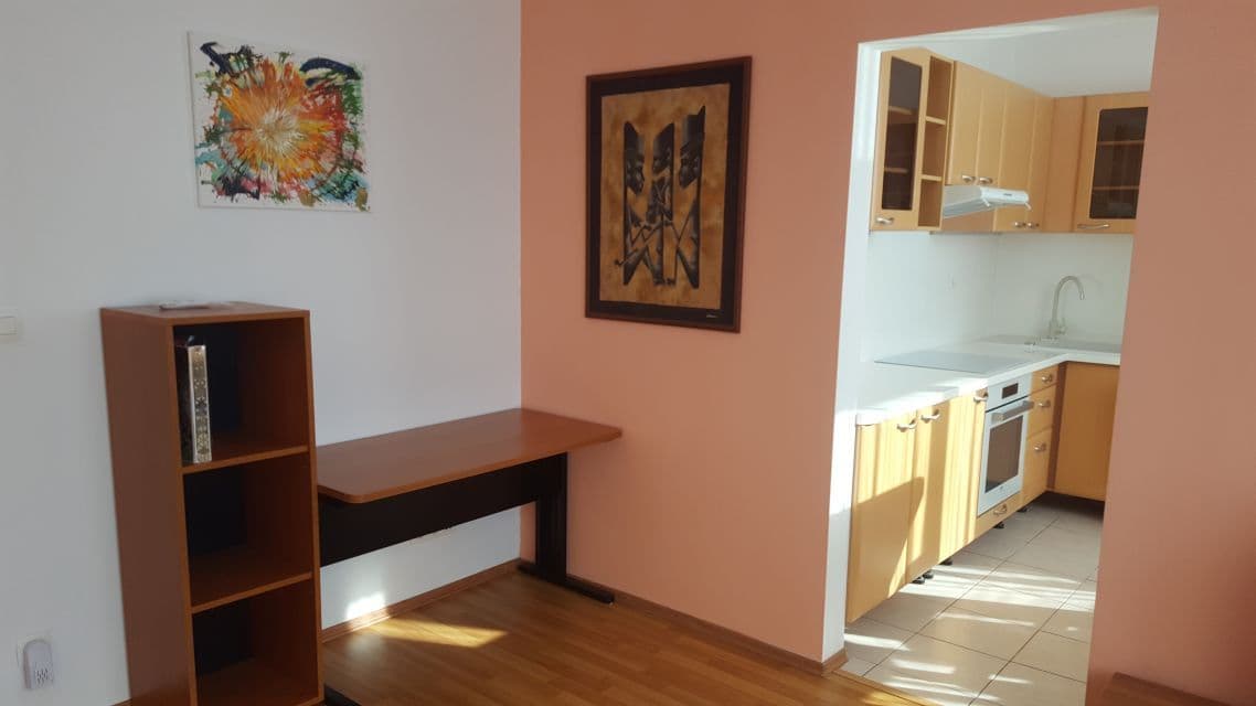 Prenájom bytu 2-izbový 50 m², Ondavská, Ružinov, Bratislavský kraj Prenájom bytu 2-izbový 50 m², Ondavská, Ružinov, Bratislavský kraj