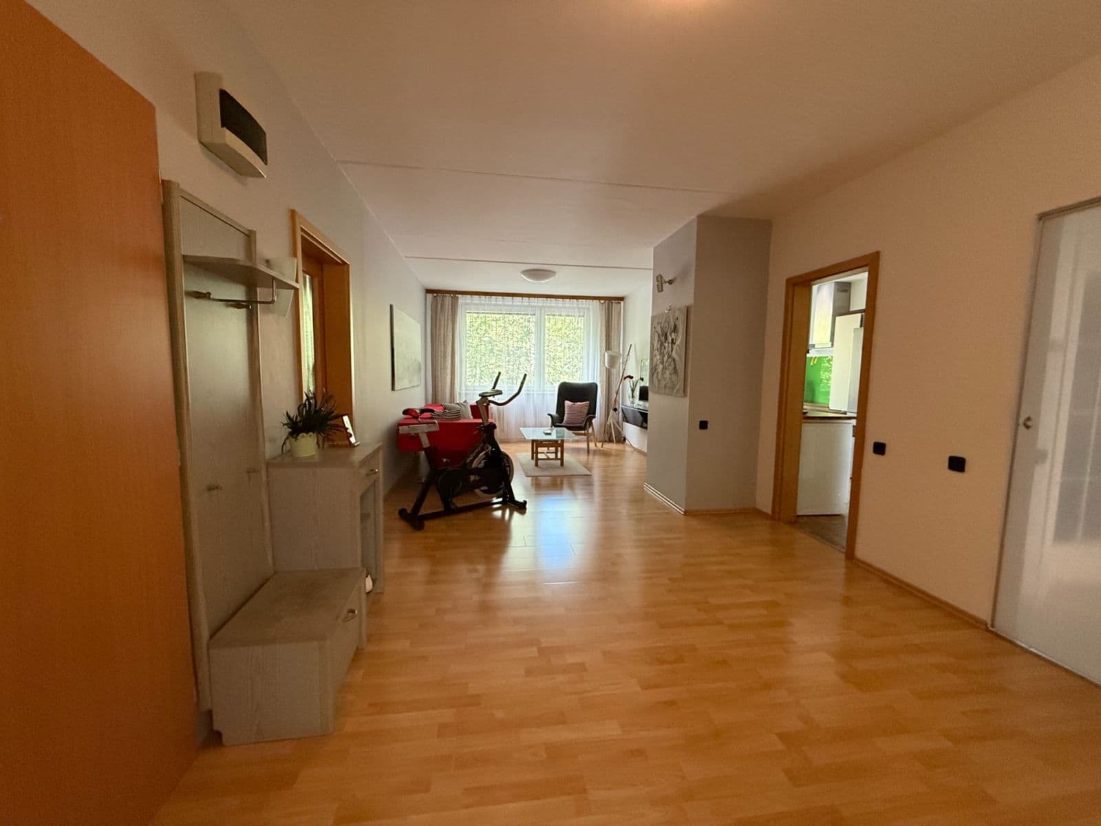 Prenájom bytu 4-izbový 96 m², Na Lysinách, Praha, Praha Prenájom bytu 4-izbový 96 m², Na Lysinách, Praha, Praha