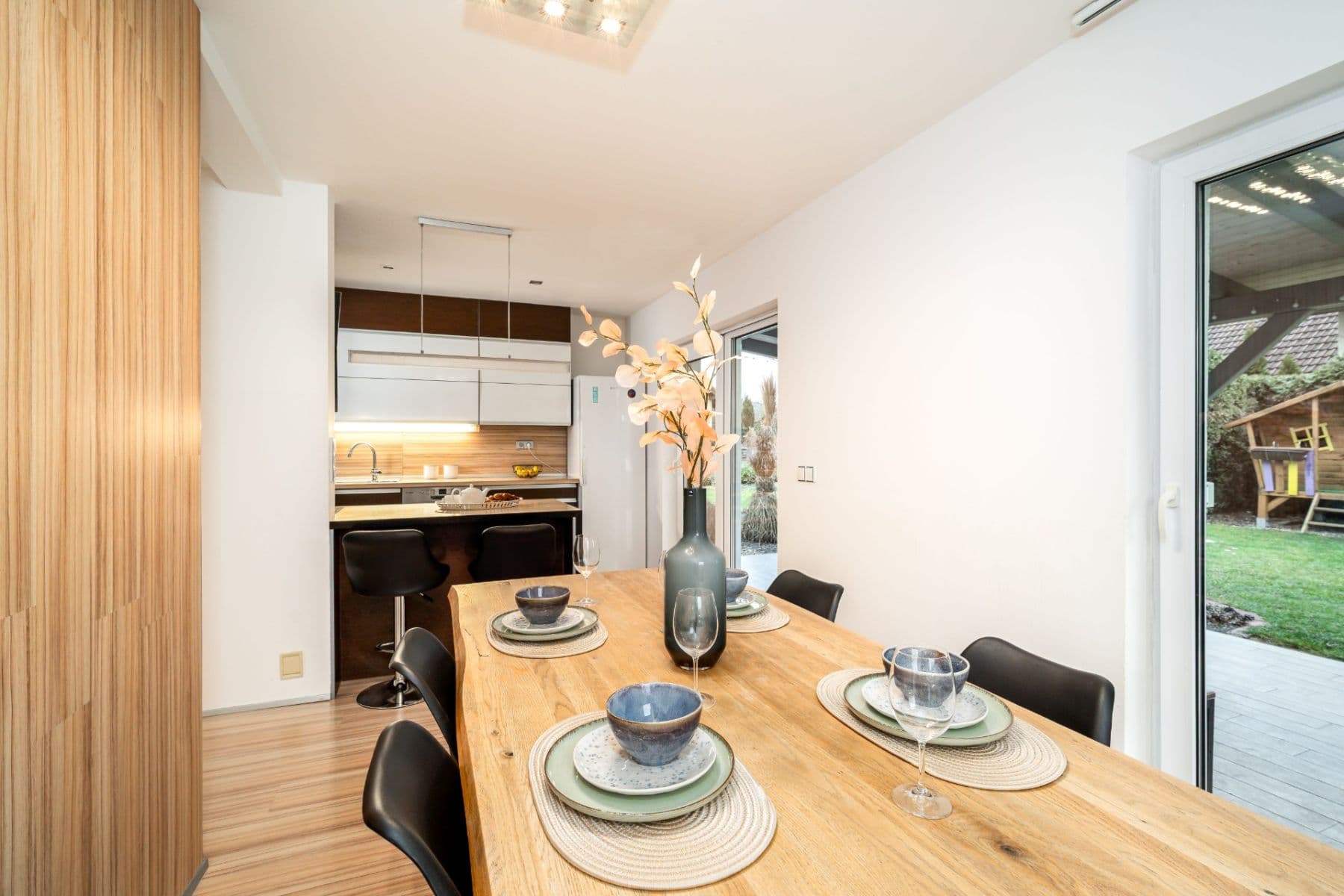 Predaj domu 266 m², pozemek 1.236 m², K Tišině, Řečany nad Labem, Pardubický kraj Predaj domu 266 m², pozemek 1.236 m², K Tišině, Řečany nad Labem, Pardubický kraj