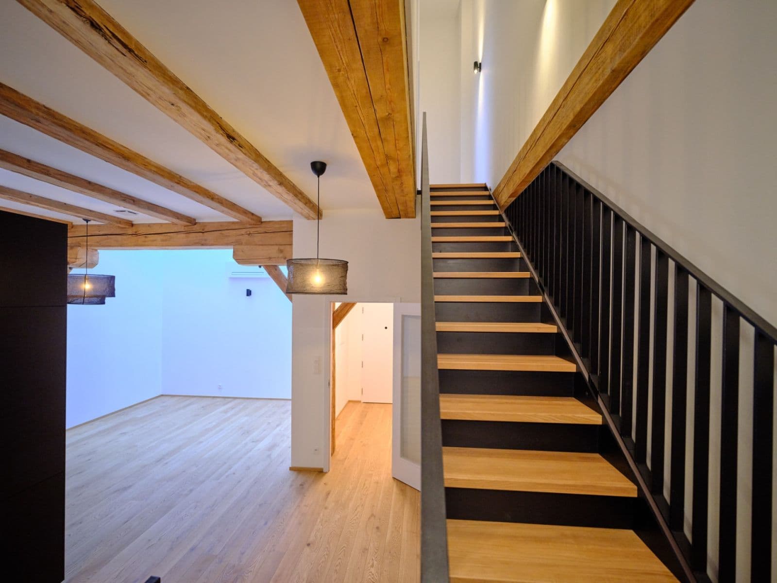 Prenájom bytu 2-izbový 73 m², Bělehradská, Praha, Praha Prenájom bytu 2-izbový 73 m², Bělehradská, Praha, Praha