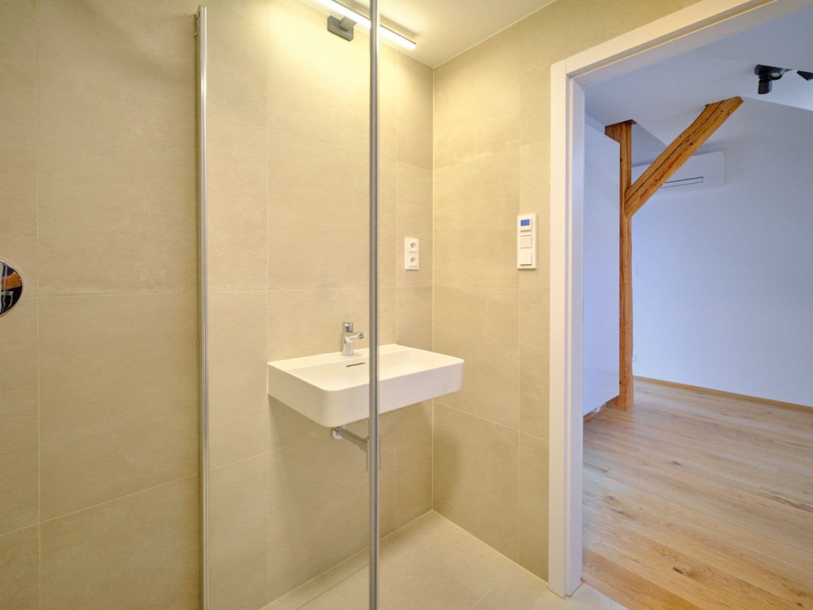 Prenájom bytu 2-izbový 73 m², Bělehradská, Praha, Praha Prenájom bytu 2-izbový 73 m², Bělehradská, Praha, Praha