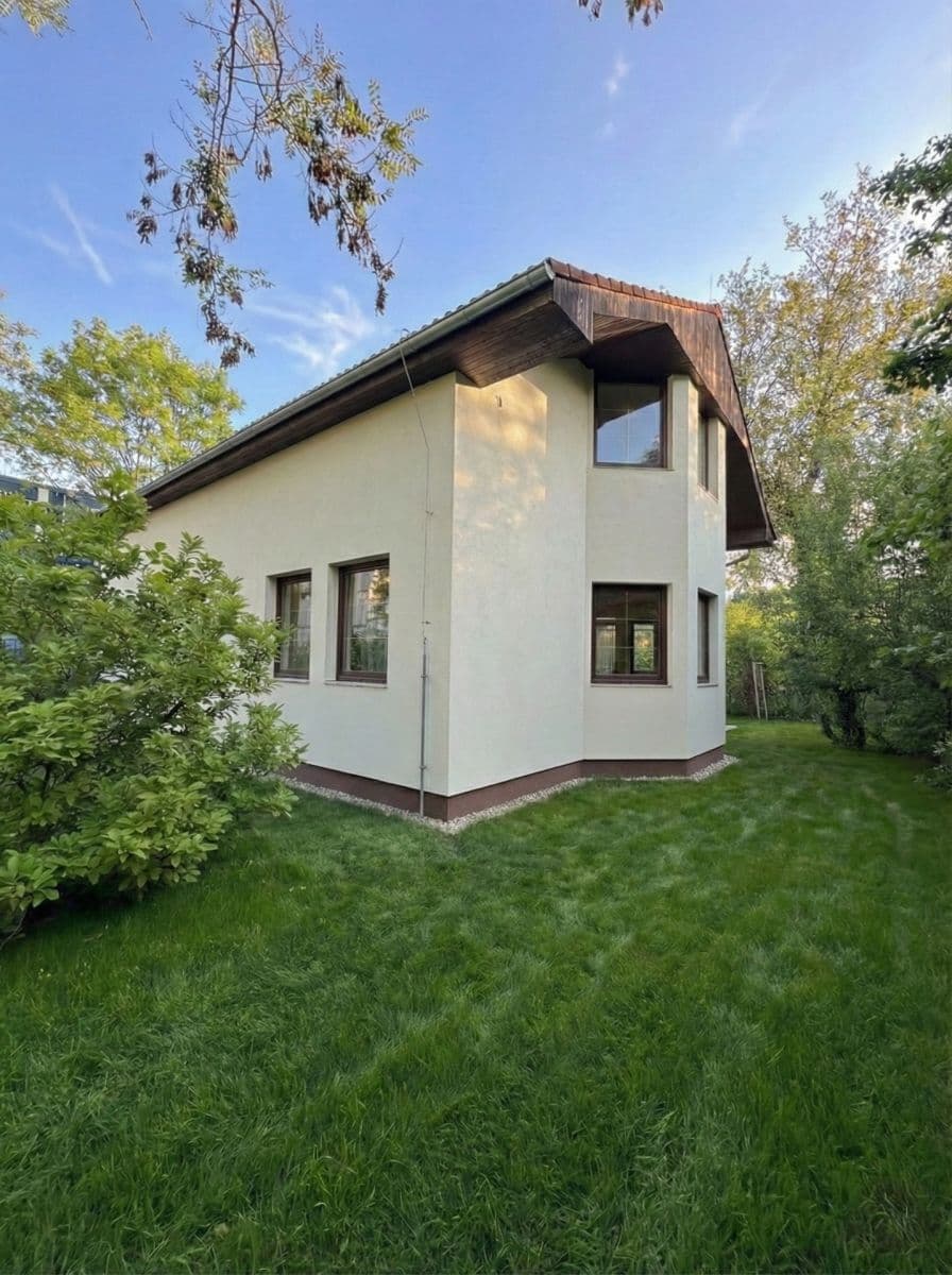 Predaj domu 245 m², pozemek 121 m², Bělehradská, Praha, Praha Predaj domu 245 m², pozemek 121 m², Bělehradská, Praha, Praha