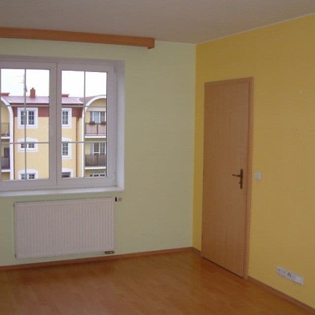 Prenájom bytu 3-izbový 66 m², Okružní, Vestec, Středočeský kraj Prenájom bytu 3-izbový 66 m², Okružní, Vestec, Středočeský kraj