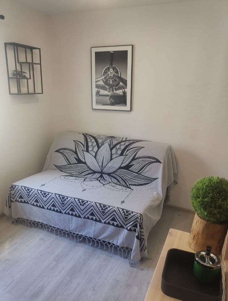 Prenájom bytu 1-izbový 30 m², Navrátilova, Praha, Praha Prenájom bytu 1-izbový 30 m², Navrátilova, Praha, Praha