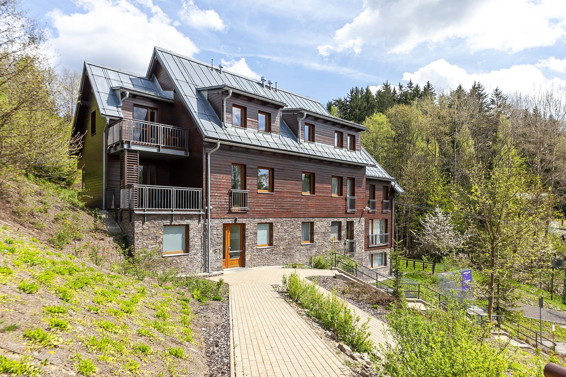 Predaj bytu 3-izbový 74 m², Jablonec nad Jizerou, Liberecký kraj Predaj bytu 3-izbový 74 m², Jablonec nad Jizerou, Liberecký kraj