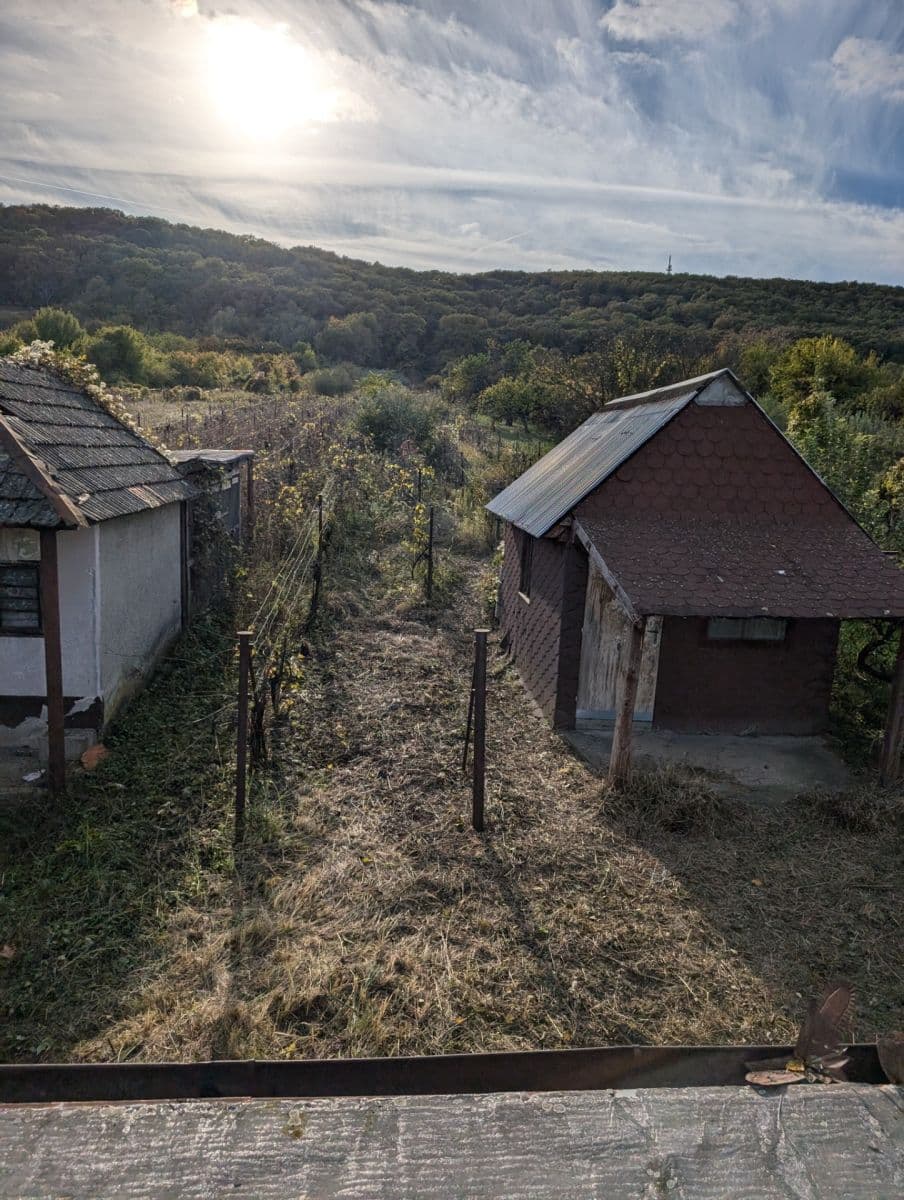 Predaj rekreačného objektu 2.500 m², pozemek 2.500 m², Nána, Nitriansky kraj Predaj rekreačného objektu 2.500 m², pozemek 2.500 m², Nána, Nitriansky kraj