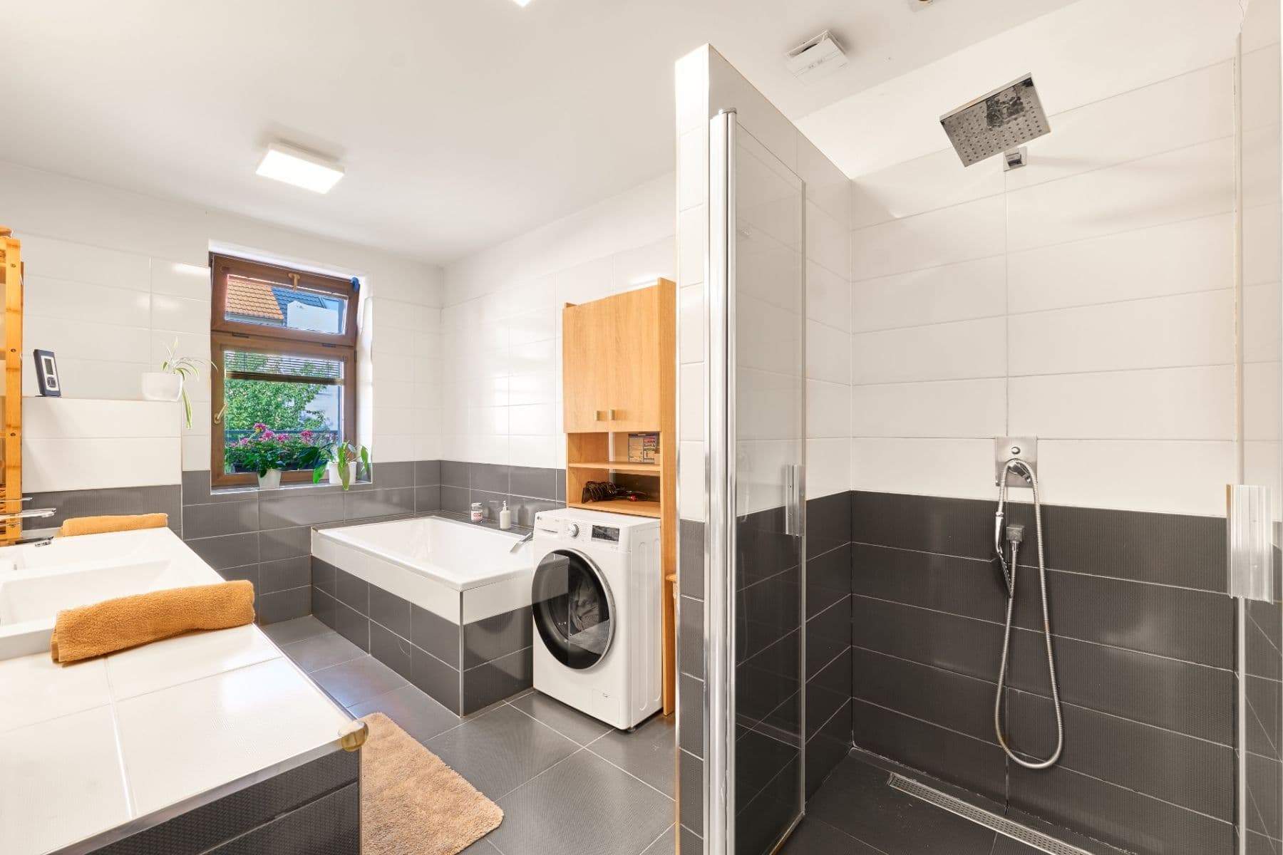 Predaj domu 185 m², pozemek 458 m², Švermova, Chrudim, Pardubický kraj Predaj domu 185 m², pozemek 458 m², Švermova, Chrudim, Pardubický kraj