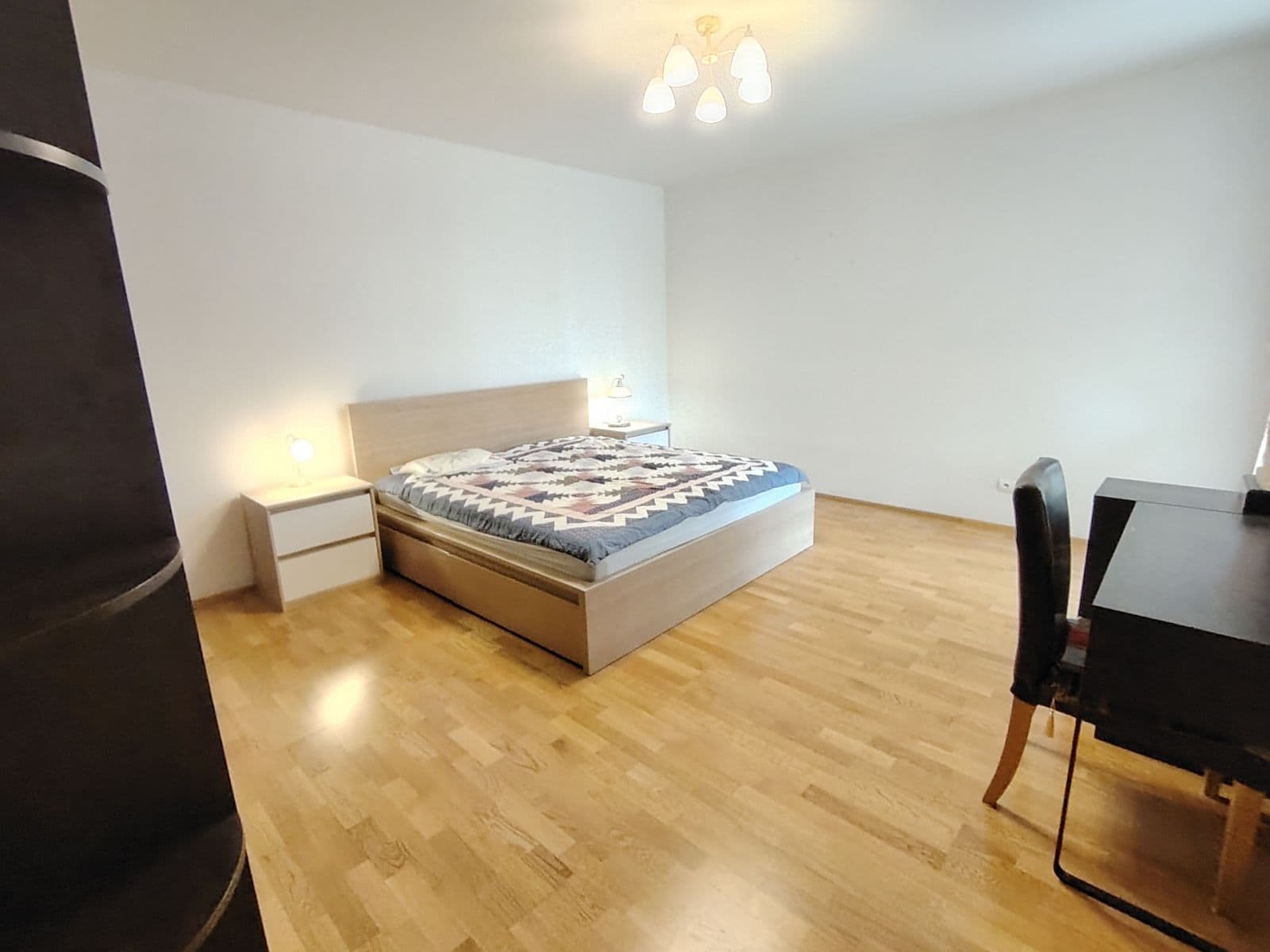 Prenájom bytu 3-izbový 94 m², Malešická, Praha, Praha Prenájom bytu 3-izbový 94 m², Malešická, Praha, Praha