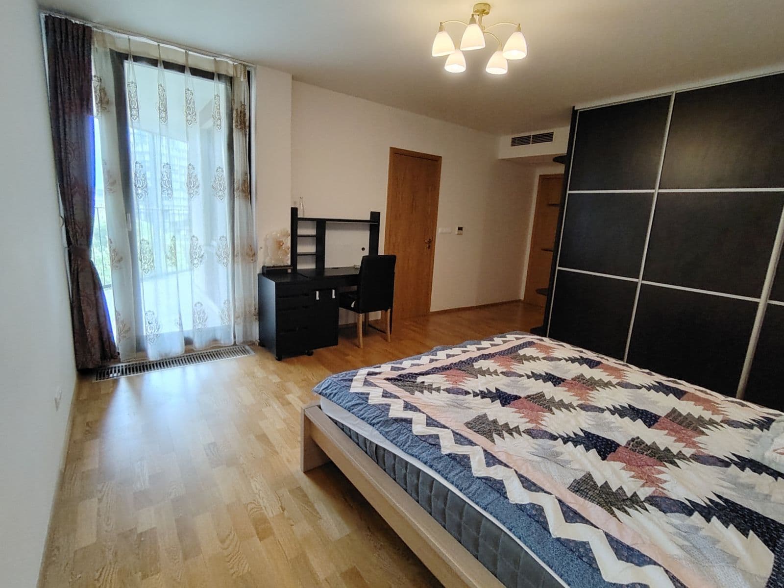 Prenájom bytu 3-izbový 94 m², Malešická, Praha, Praha Prenájom bytu 3-izbový 94 m², Malešická, Praha, Praha