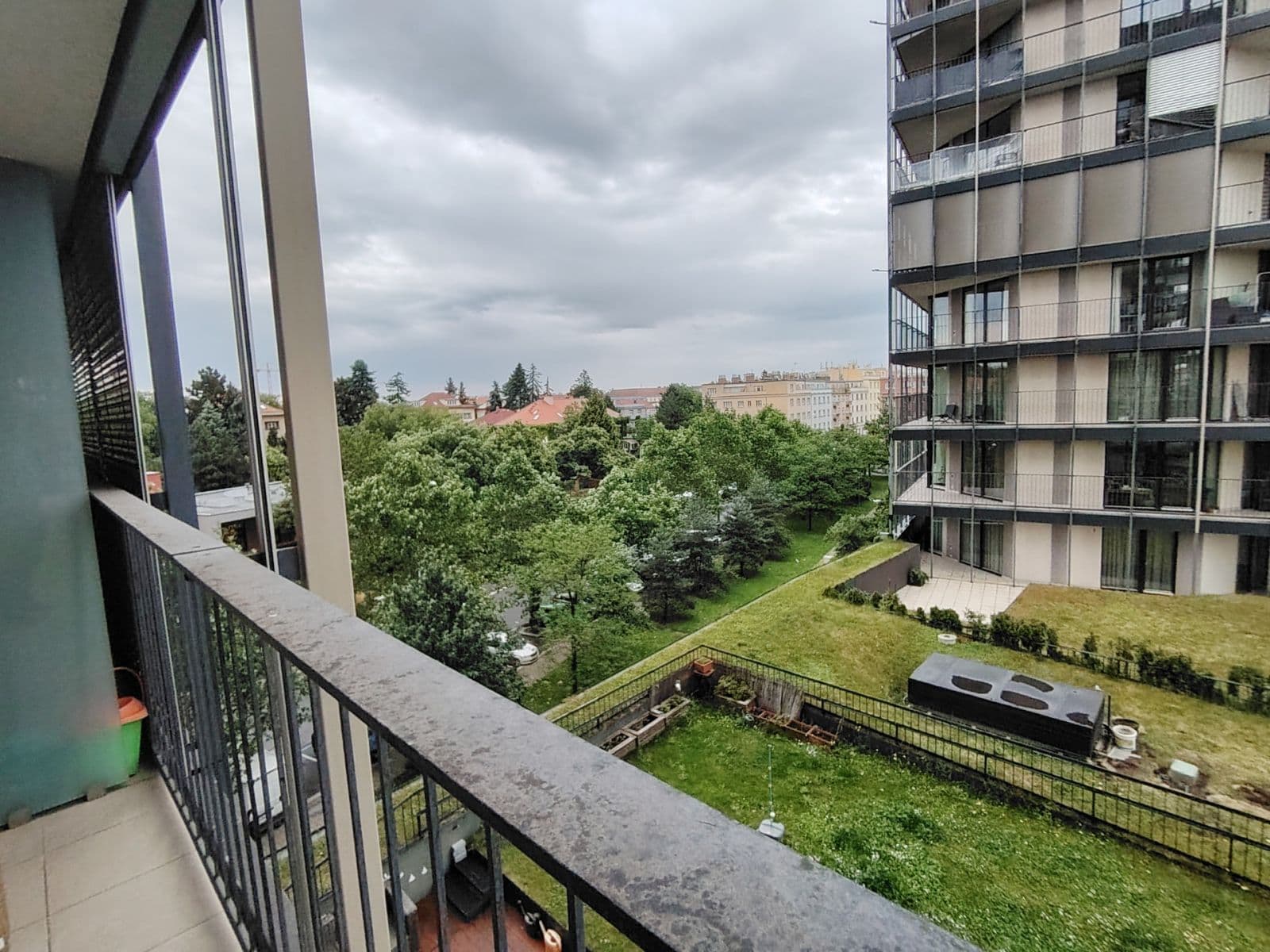 Prenájom bytu 3-izbový 94 m², Malešická, Praha, Praha Prenájom bytu 3-izbový 94 m², Malešická, Praha, Praha