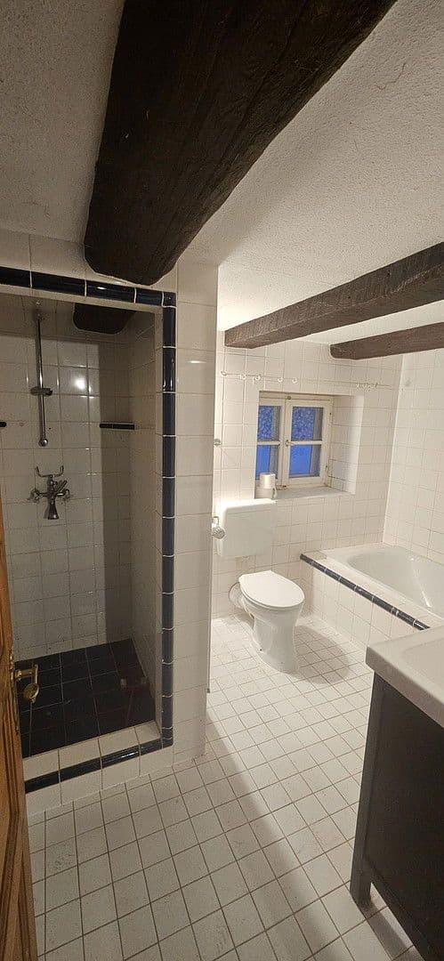 Prenájom domu 197 m², pozemek 390 m², Emmerthal, Dolné Sasko Prenájom domu 197 m², pozemek 390 m², Emmerthal, Dolné Sasko