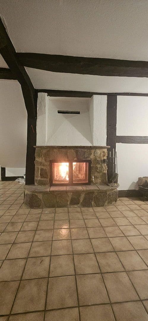 Prenájom domu 197 m², pozemek 390 m², Emmerthal, Dolné Sasko Prenájom domu 197 m², pozemek 390 m², Emmerthal, Dolné Sasko