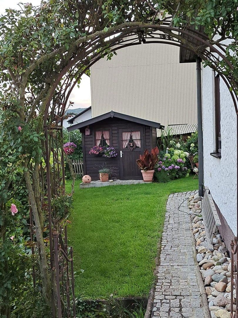 Predaj domu 229 m², pozemek 665 m², Ebermannstadt, Bavorsko Predaj domu 229 m², pozemek 665 m², Ebermannstadt, Bavorsko