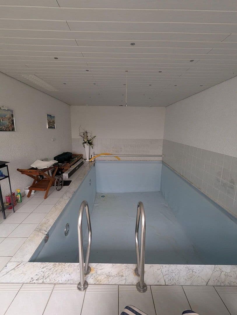 Predaj domu 229 m², pozemek 665 m², Ebermannstadt, Bavorsko Predaj domu 229 m², pozemek 665 m², Ebermannstadt, Bavorsko