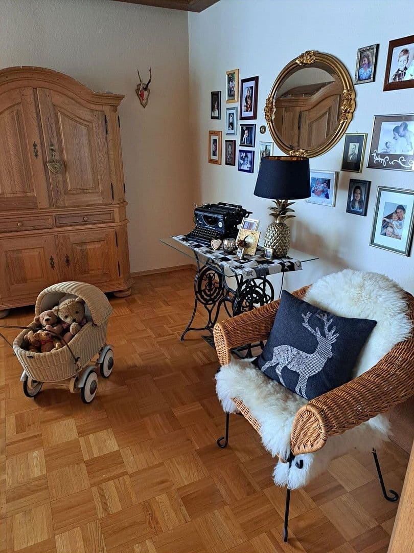 Predaj domu 229 m², pozemek 665 m², Ebermannstadt, Bavorsko Predaj domu 229 m², pozemek 665 m², Ebermannstadt, Bavorsko