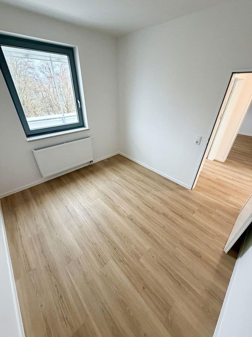 Prenájom bytu 3-izbový 100 m², Detmolder Str. 596, Bielefeld, Severné Porýnie - Westfálsko Prenájom bytu 3-izbový 100 m², Detmolder Str. 596, Bielefeld, Severné Porýnie - Westfálsko