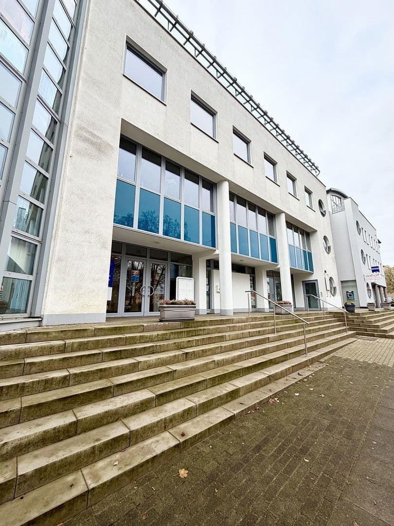 Prenájom bytu 3-izbový 100 m², Detmolder Str. 596, Bielefeld, Severné Porýnie - Westfálsko Prenájom bytu 3-izbový 100 m², Detmolder Str. 596, Bielefeld, Severné Porýnie - Westfálsko