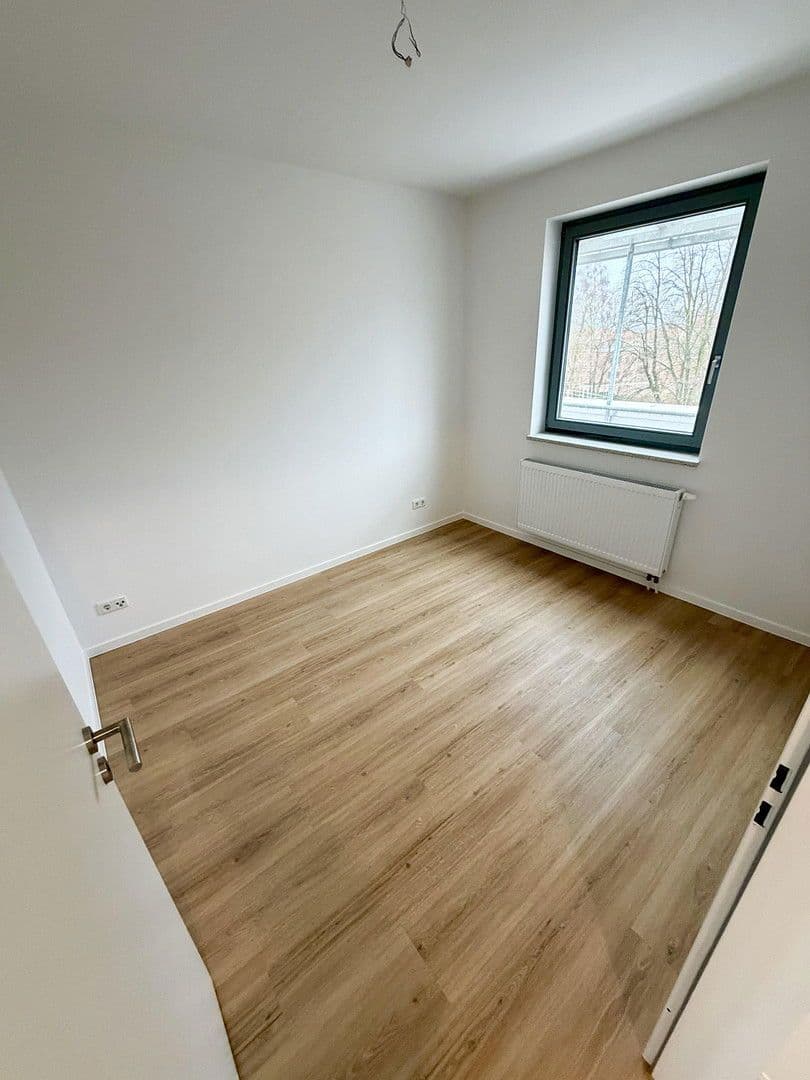 Prenájom bytu 3-izbový 100 m², Detmolder Str. 596, Bielefeld, Severné Porýnie - Westfálsko Prenájom bytu 3-izbový 100 m², Detmolder Str. 596, Bielefeld, Severné Porýnie - Westfálsko