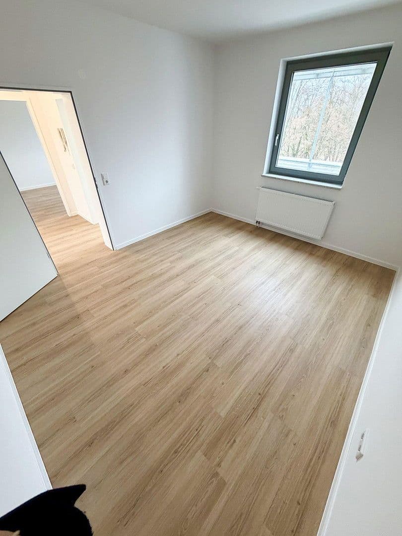 Prenájom bytu 3-izbový 100 m², Detmolder Str. 596, Bielefeld, Severné Porýnie - Westfálsko Prenájom bytu 3-izbový 100 m², Detmolder Str. 596, Bielefeld, Severné Porýnie - Westfálsko