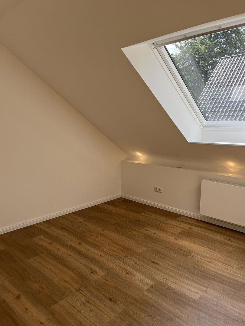 Prenájom bytu 5-izbový 170 m², Buchholz in der Nordheide, Dolné Sasko Prenájom bytu 5-izbový 170 m², Buchholz in der Nordheide, Dolné Sasko