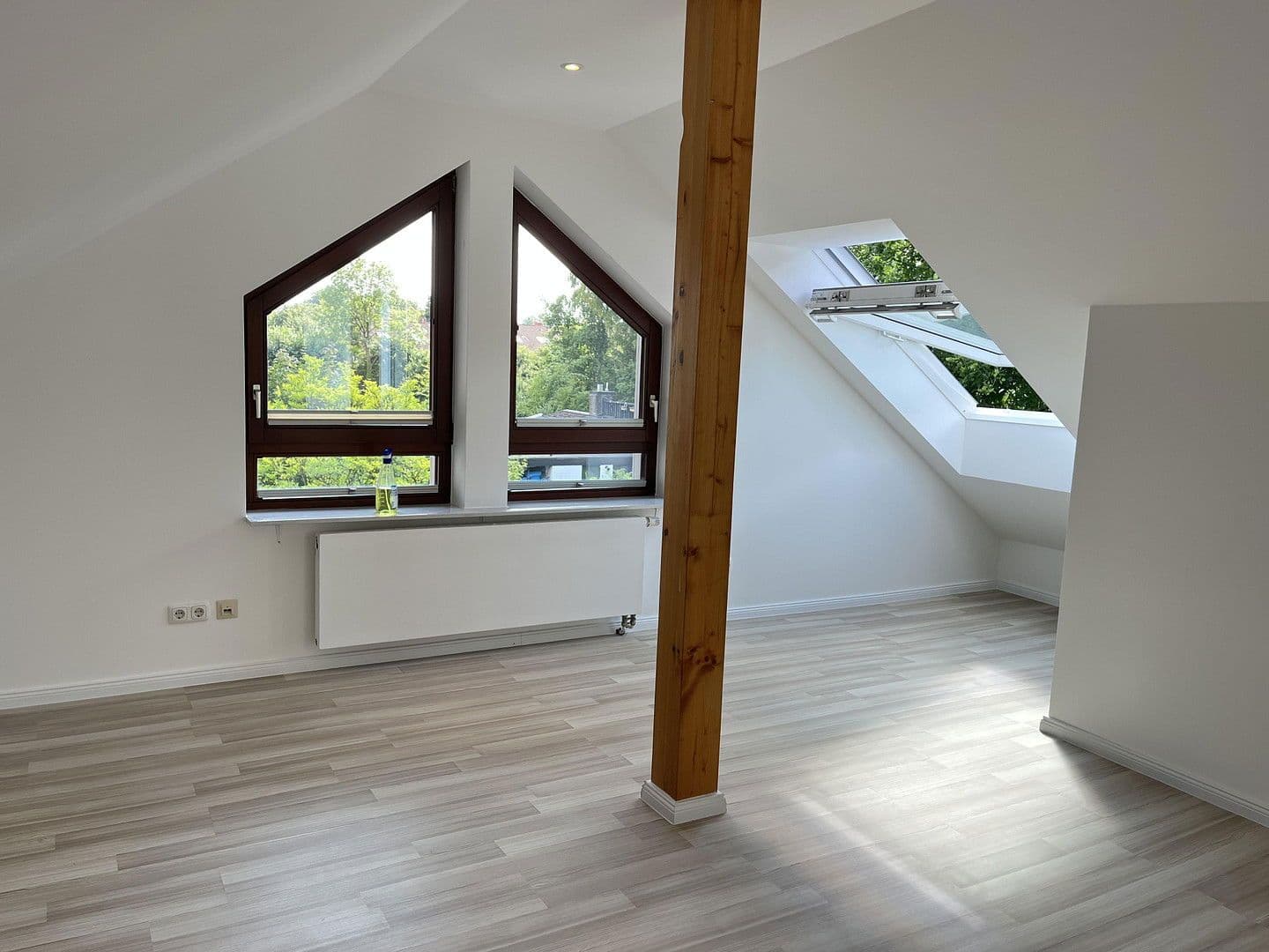 Prenájom bytu 5-izbový 170 m², Buchholz in der Nordheide, Dolné Sasko Prenájom bytu 5-izbový 170 m², Buchholz in der Nordheide, Dolné Sasko